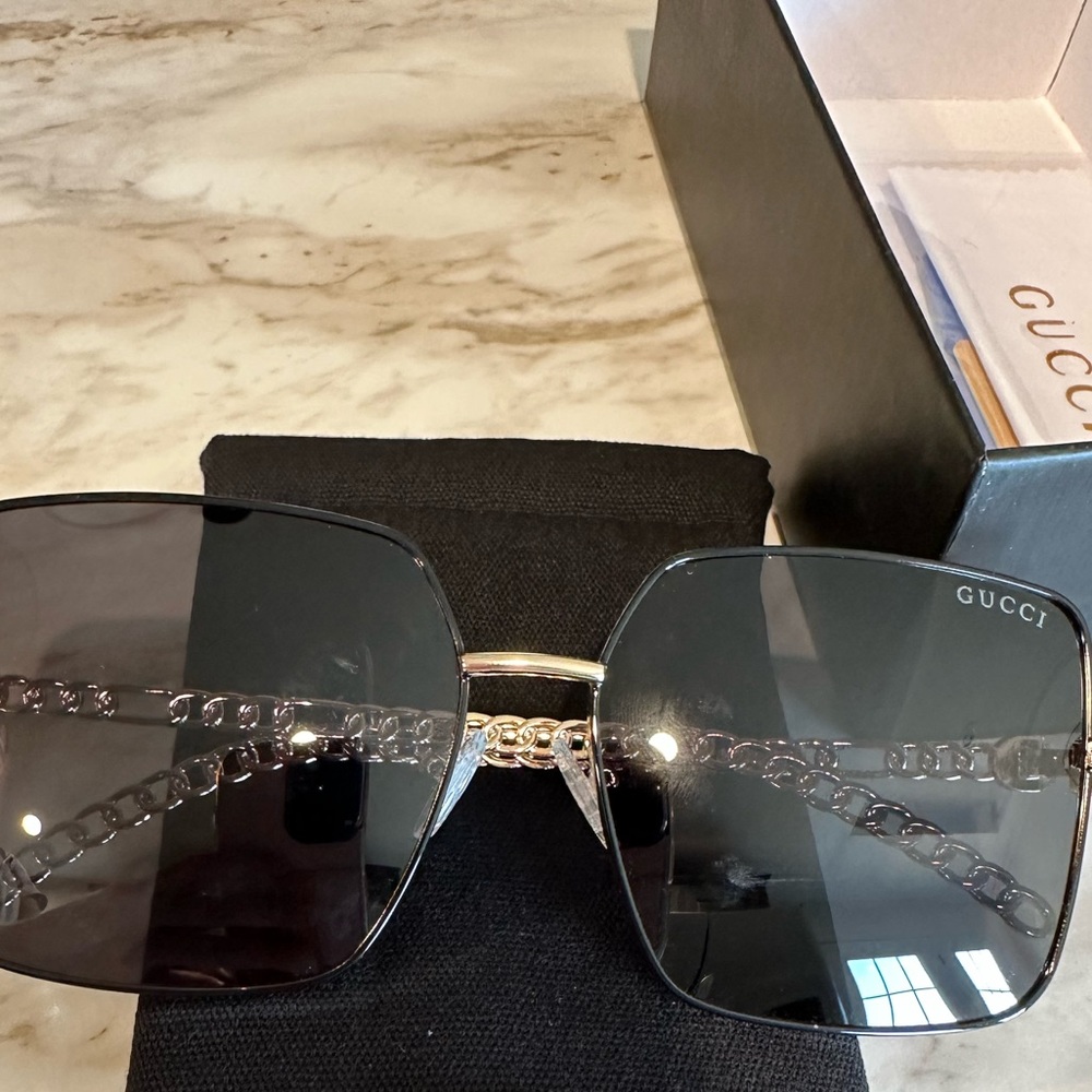 Women sunglasses